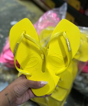 Chinelo Havaianas Bico Quadrado Grade Fechada