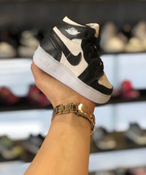 Bota Nike Jordan bebê
