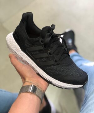 Tênis Adidas Ultraboost