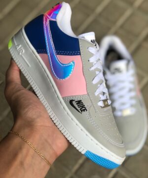 Tênis Nike Holográfico