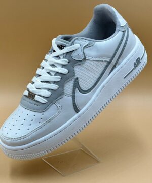 Tenis Nike Air Force React GS Masculino 3