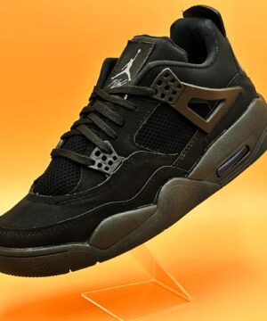 Tênis Nike Air Jordan 4