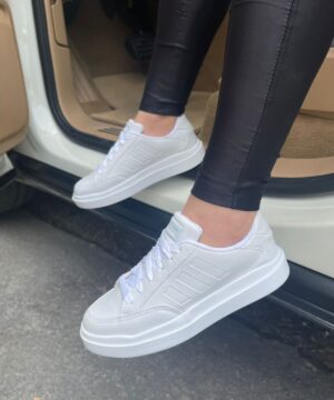 Tênis Adidas Caribe Feminino Grade Fechada