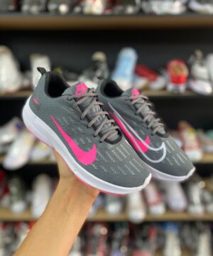Tênis Feminino Nike Zoom