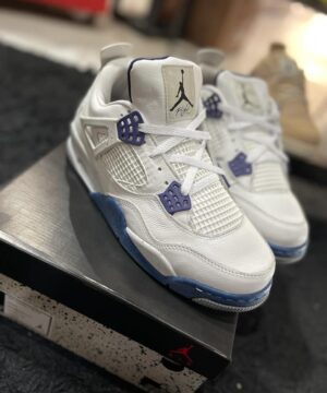 Tênis Nike Air Jordan 4 Couro Masculino