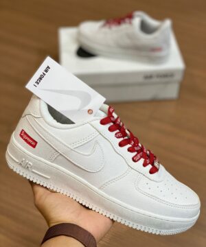 Tênis Nike Supreme