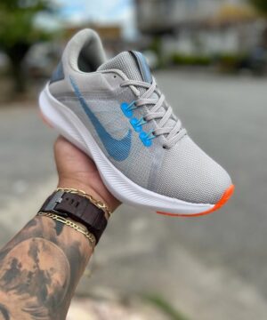 Tênis Nike Quest 4 Grade Fechada