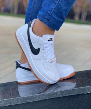 Tênis Nike Colors Feminino Grade Fechada