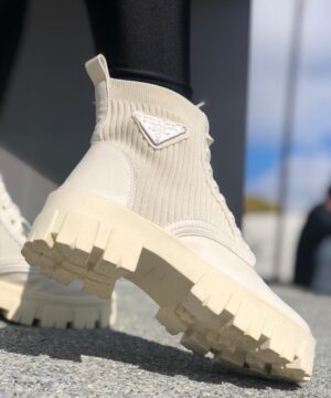 Bota Prada 1
