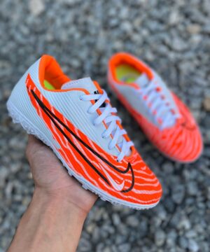 Chuteiras Nike Society Feminina 3