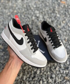Tênis Nike Jordan Low Premium