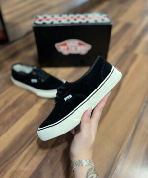 Tênis Vans Authentic Era