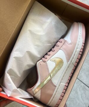 Tenis Nike SB Dunk Grade Fechada 18