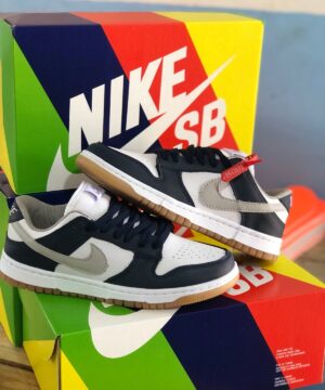Tenis Nike SB Dunk Grade Fechada 24