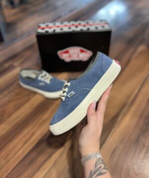 Tênis Vans Authentic Era Camurça