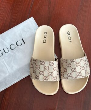 Slide Gucci 4