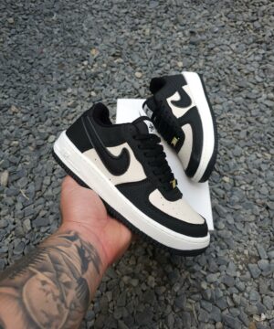 Tênis Nike Air Force Paris Grade Fechada