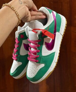 Tênis Nike Dunk Low Pro Premium Feminino