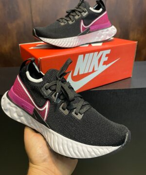 Tenis Nike Infinity React Premium Grade Fechada 11