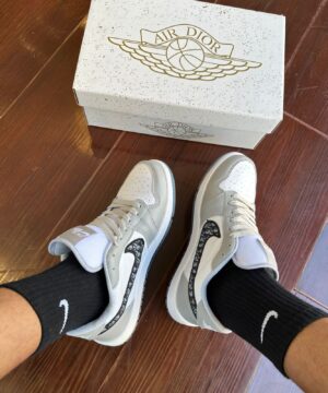 Tenis Nike SB Dior Grade Fechada 5