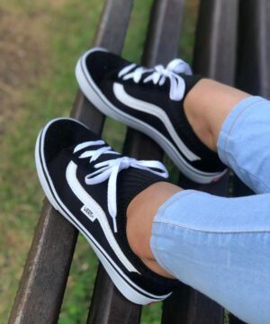 Tênis Vans Meia Grade Fechada