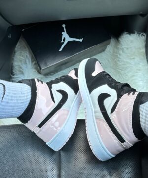 Bota Jordan Preto Rosa Premium Feminina 1