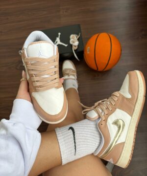 Tenis Jordan Low Branco Nude Premium Feminino 3 scaled