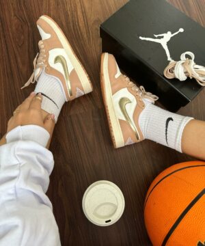 Tenis Jordan Low Branco Nude Premium Feminino 7 scaled