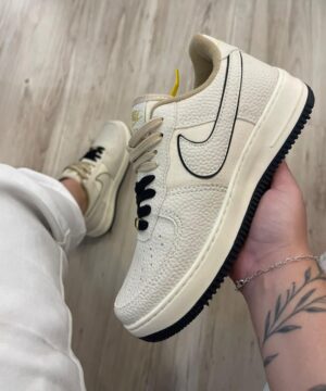 Tênis Nike Air Force Croko