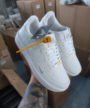 Tenis Nike Air Force Gold Edition Grade Fechada 1