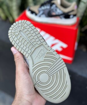 Tenis Nike SB Dunk Infantil Travis Scott Cactus 1