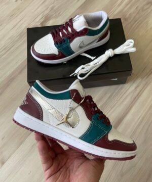 Tênis Nike SB Dunk Prato Bordo Premium Feminino