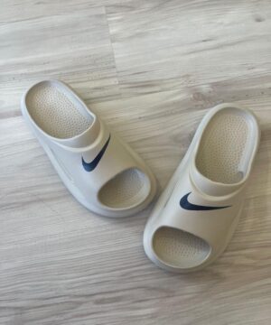 Chinelo Nike Premium 5