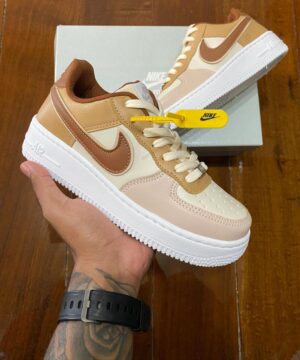 Tênis Nike Air Force Classic Marrom Premium Feminino