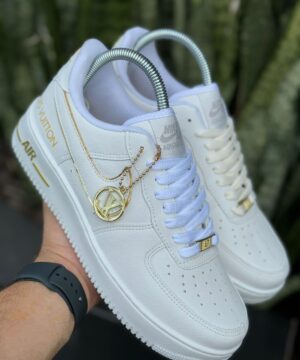 Tenis Nike Air Force Louis Vuitton Branco e Dourado 2