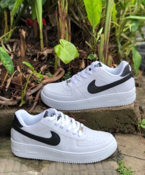 Tenis Nike Feminino Grade Fechada 1