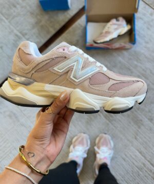 Tênis Feminino New Balance 9060 Premium