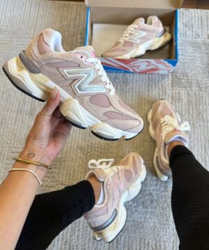 Tenis Feminino New Balance 9060 Premium 6