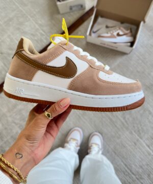 Tênis Nike Air Force Camurça Caramelo Premium Feminino