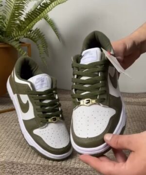 Tênis Nike Dunk Low Verde Militar