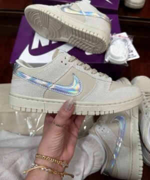 Tênis Nike Dunk SB Silver Light Premium Feminino