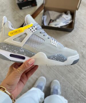 Tenis Nike Jordan Retro 04 Premium Feminino 2