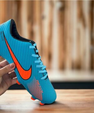 Chuteira Nike Campo Grade Fechada Masculino 10