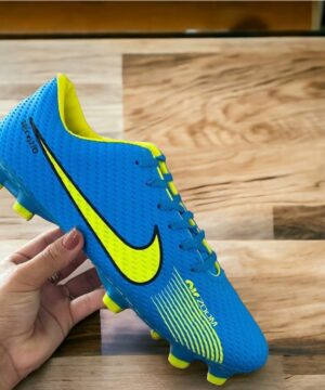 Chuteira Nike Campo Grade Fechada Masculino 4