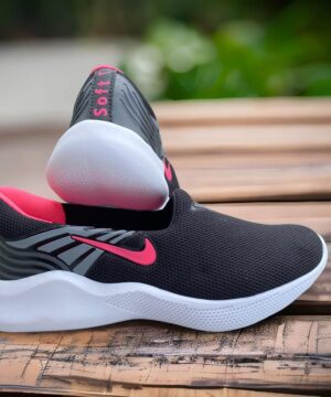 Sapatilha Nike Primeira Linha Feminina Grade Fechada 8