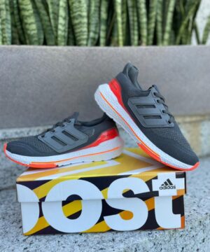 Tenis Adidas Ultra Boost Grade Fechada 3