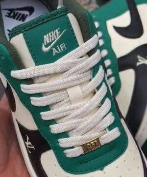 Tenis Nike Air Force LV Verde PTCreme Grade Fechada 2