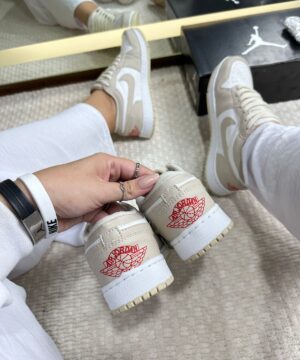 Tenis Nike Jordan Low Bege Branco Feminino Premium 1