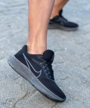 Tênis Nike zoom Pegasus 39 Grade Fechada