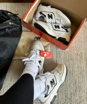 Tenis New balance 550 Branco Preto Feminino Premium 1